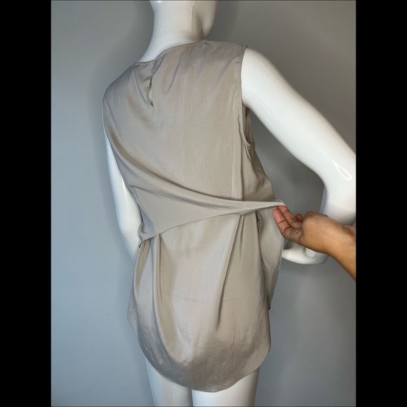 BRUNELLO CUCINELLI Layered Crewneck Sleeveless Blouse - Picture 7 of 9